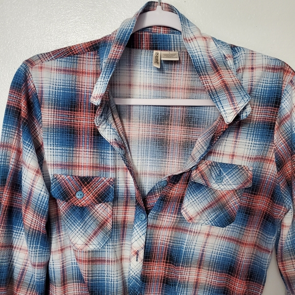 Button Up Flannel Shirt Urban Girl Large 100% Poly - Picture 8 of 11